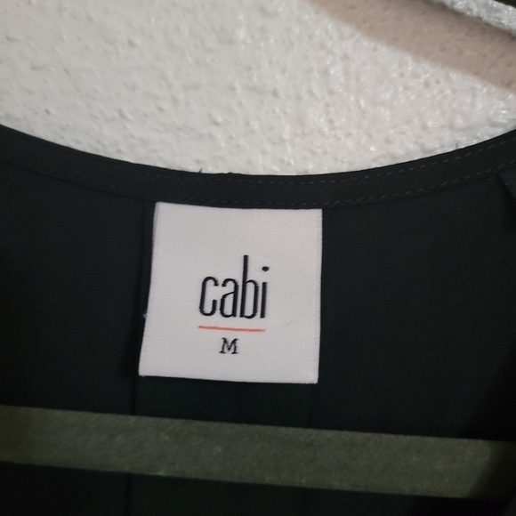 Cabi Vneck top size medium - Picture 4 of 13